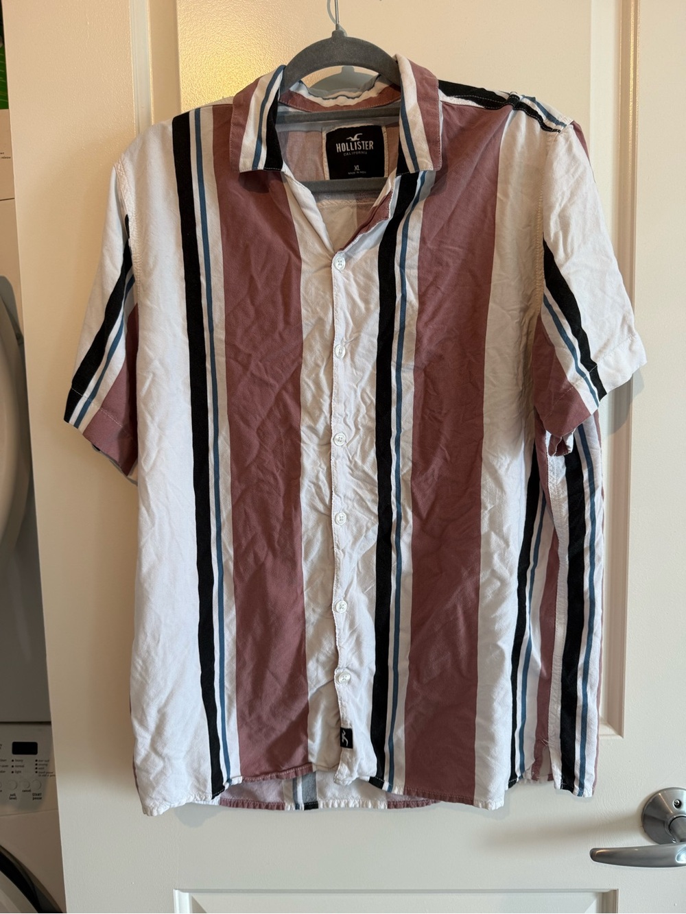 Hollister Vertical Stripe Short Sleeve Button-Up in Mauve, White & Black